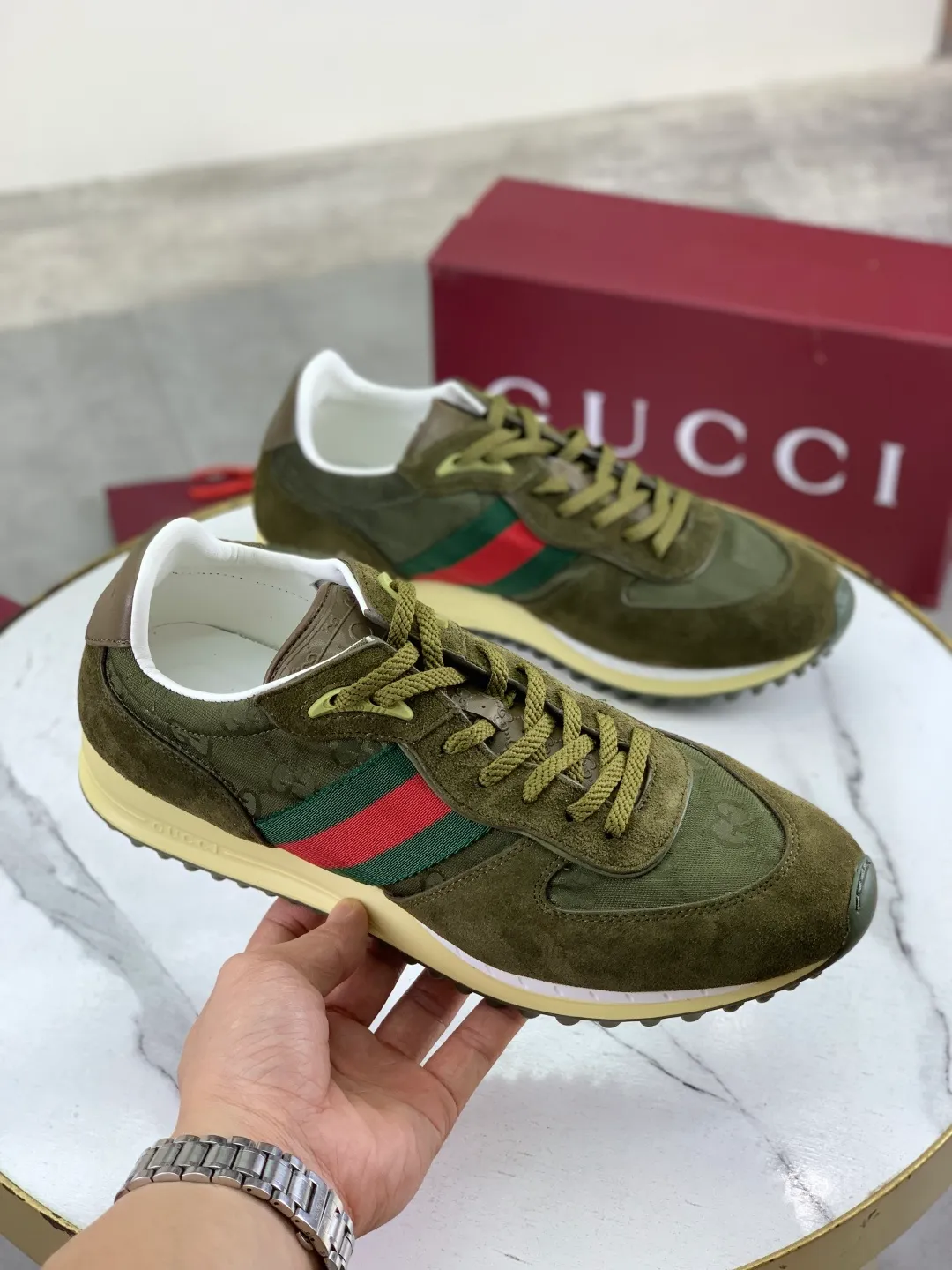 Men's shoes 💰P640 New Gucci Gucci Top version Latest catwalk style Re-Motion series Thick-soled casual sports shoes Original purchase and development ▪️Fabric: Original custom imported first-layer cowhide ▪️Sole: Original molded TPU material ▪️Sole thickness: 3.5CM ▪️Size: Men 39-45 Color: 8️⃣ colors available, boutique packaging